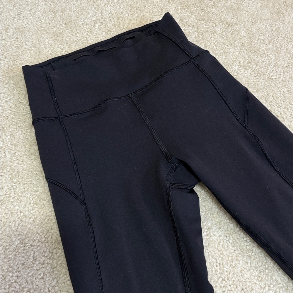 Lululemon In Movement Tight 25” Black Leggings